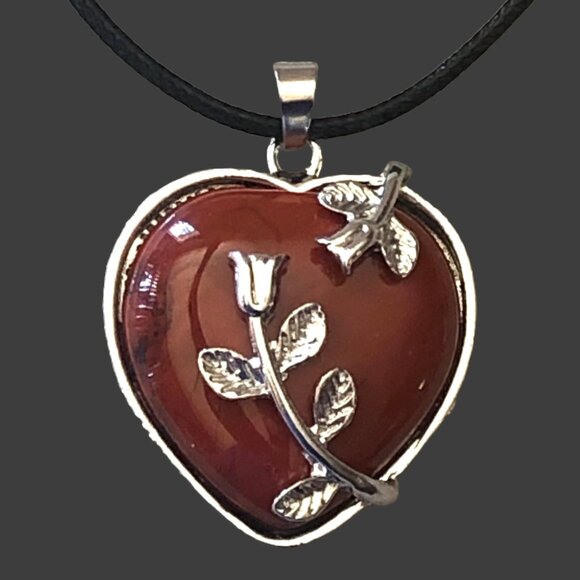 Red Jasper Natural Gemstone Flower Heart Pendant Necklace Healing Gemstone - Picture 1 of 1